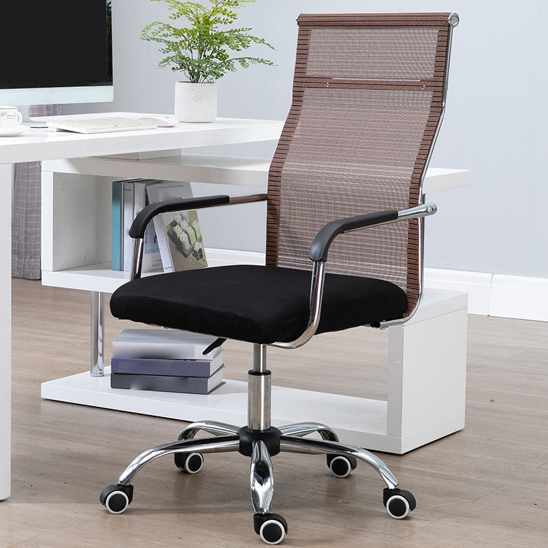 スライドモダンオフィスチェア調整可能なシートの高さ固定腕が車輪付き