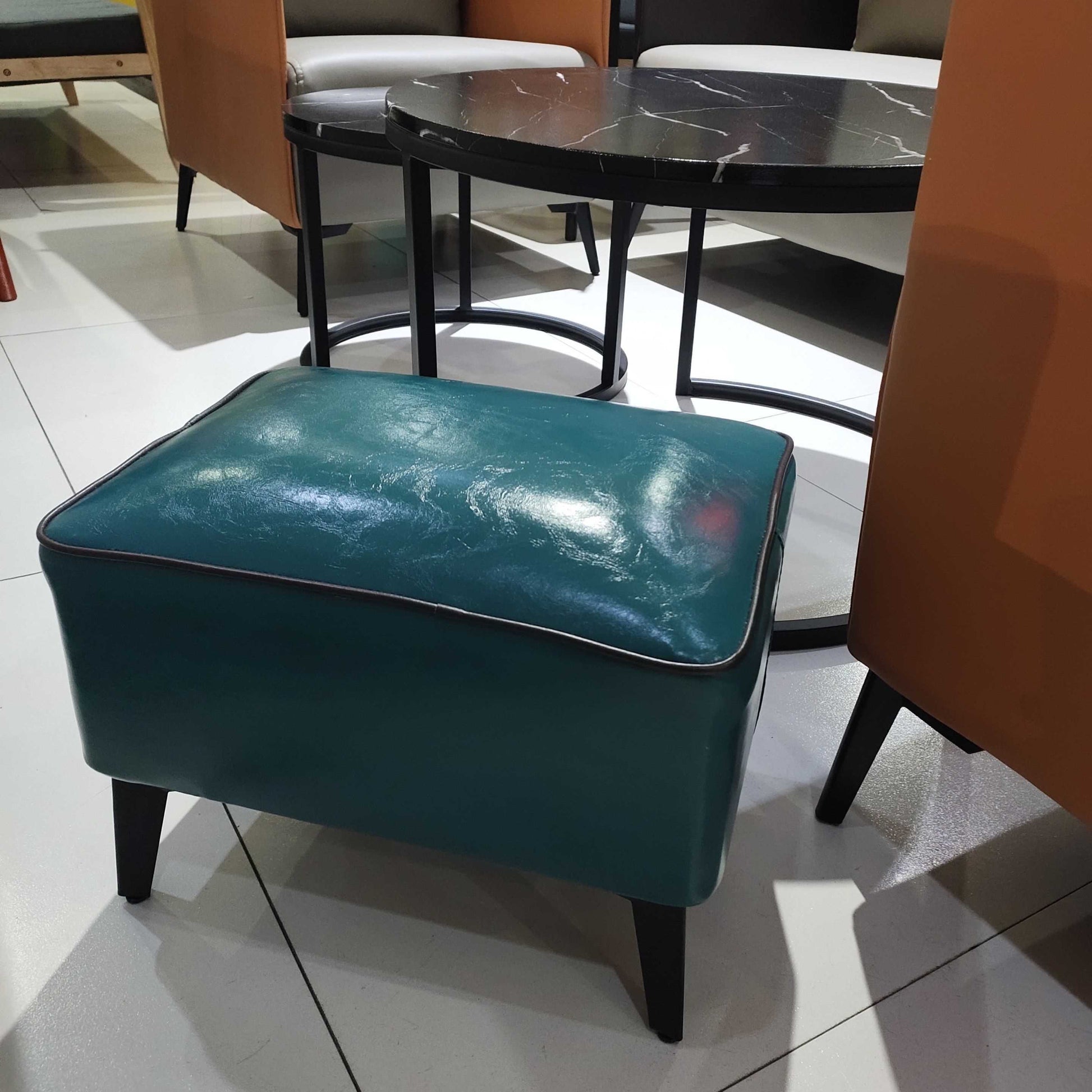 Mid Century Modern Pouf Ottoman Faux Leather Rectangle Ottoman with Chair Legs Dark Green 1 Piece Clearhalo 'furn' 'furn_ottomans_poufs' 'Furniture' 'Living Room Furniture' 'Ottomans & Poufs' 'ottomans_poufs' 7809538