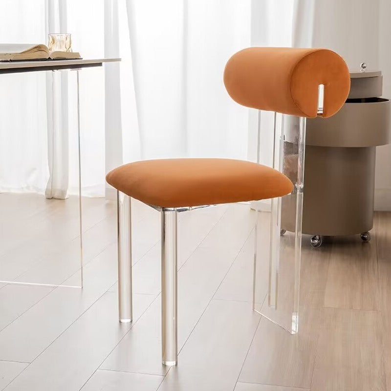 Sedie da pranzo e accento imbottite contemporanee e in plastica