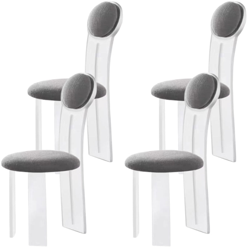 Sedie da pranzo e accento imbottite contemporanee e in plastica