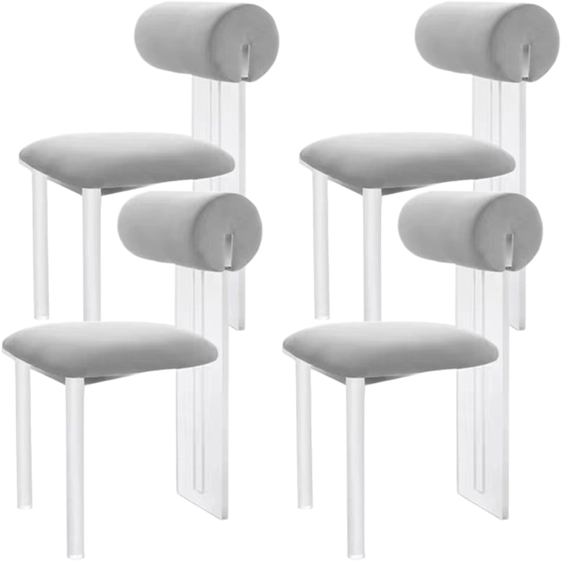 Sedie da pranzo e accento imbottite contemporanee e in plastica