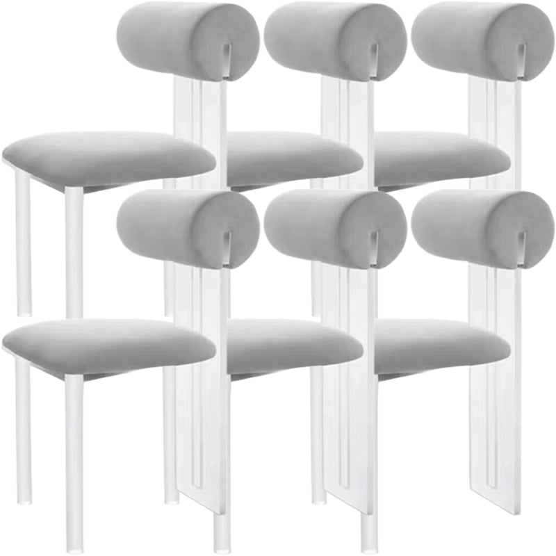 Sedie da pranzo e accento imbottite contemporanee e in plastica