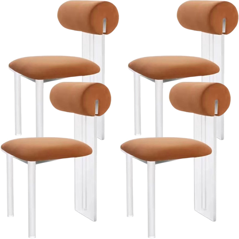 Sedie da pranzo e accento imbottite contemporanee e in plastica