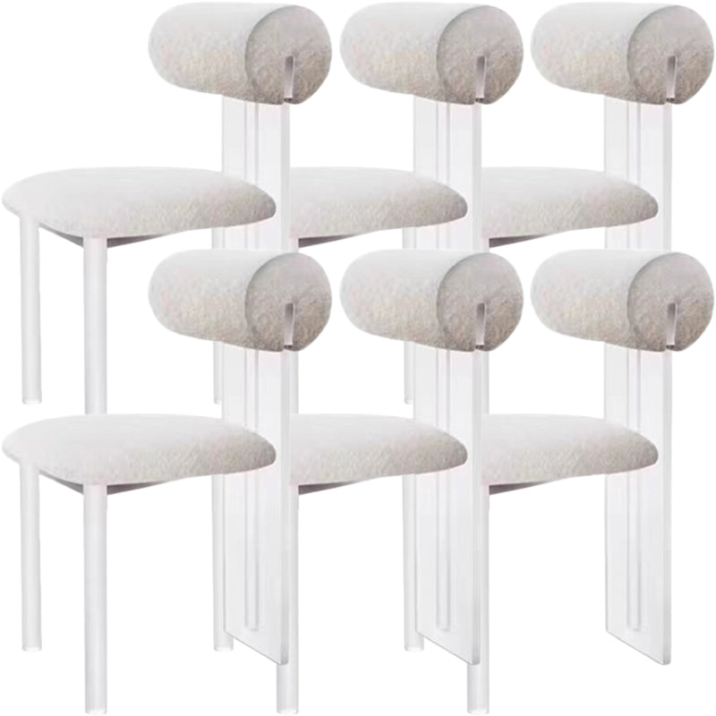 Sedie da pranzo e accento imbottite contemporanee e in plastica