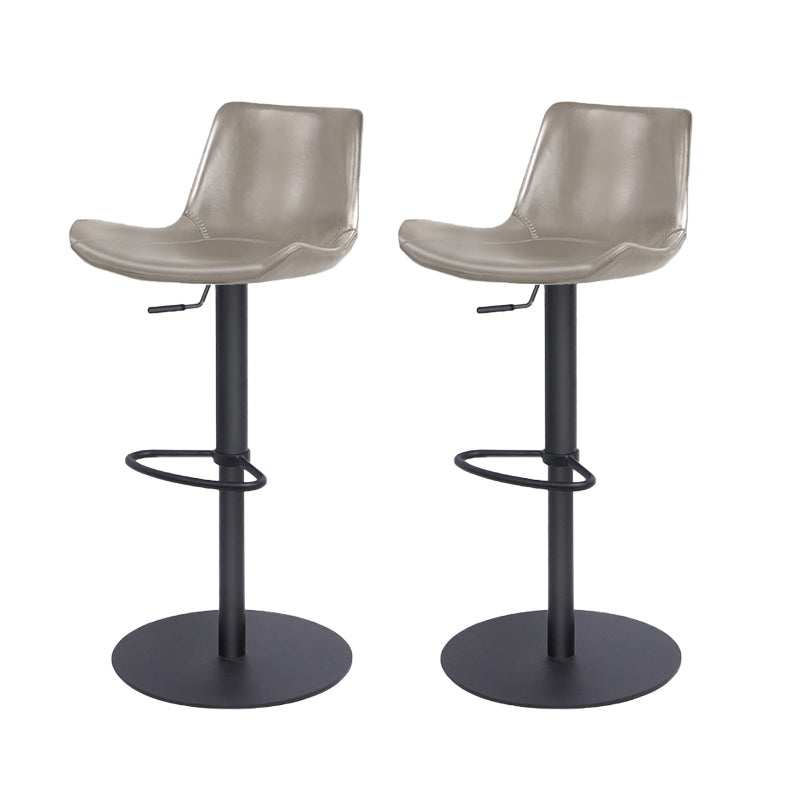 Taburete de bar de cuero giratorio de altura ajustable contemporáneo con reposapiés