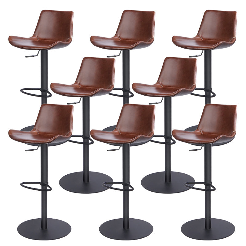 Taburete de bar de cuero giratorio de altura ajustable contemporáneo con reposapiés