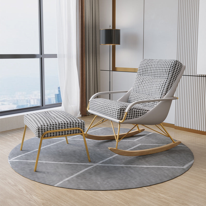 Sedia a dondolo divano asilo nido interno sedia a dondolo in stile glam con pouf