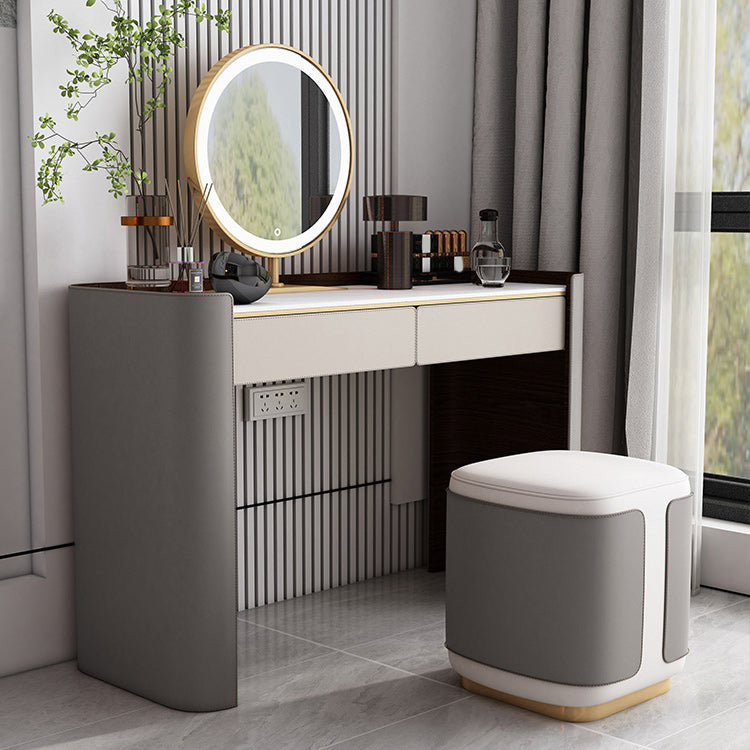 Contemporáneo con cajón de cuero de cuero gris iluminado espejo de cajón tocador