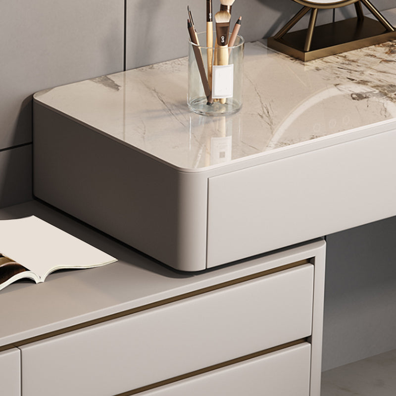 Moderne wit verlichte spiegel slaapkamer met lade vaste houten kaptafel