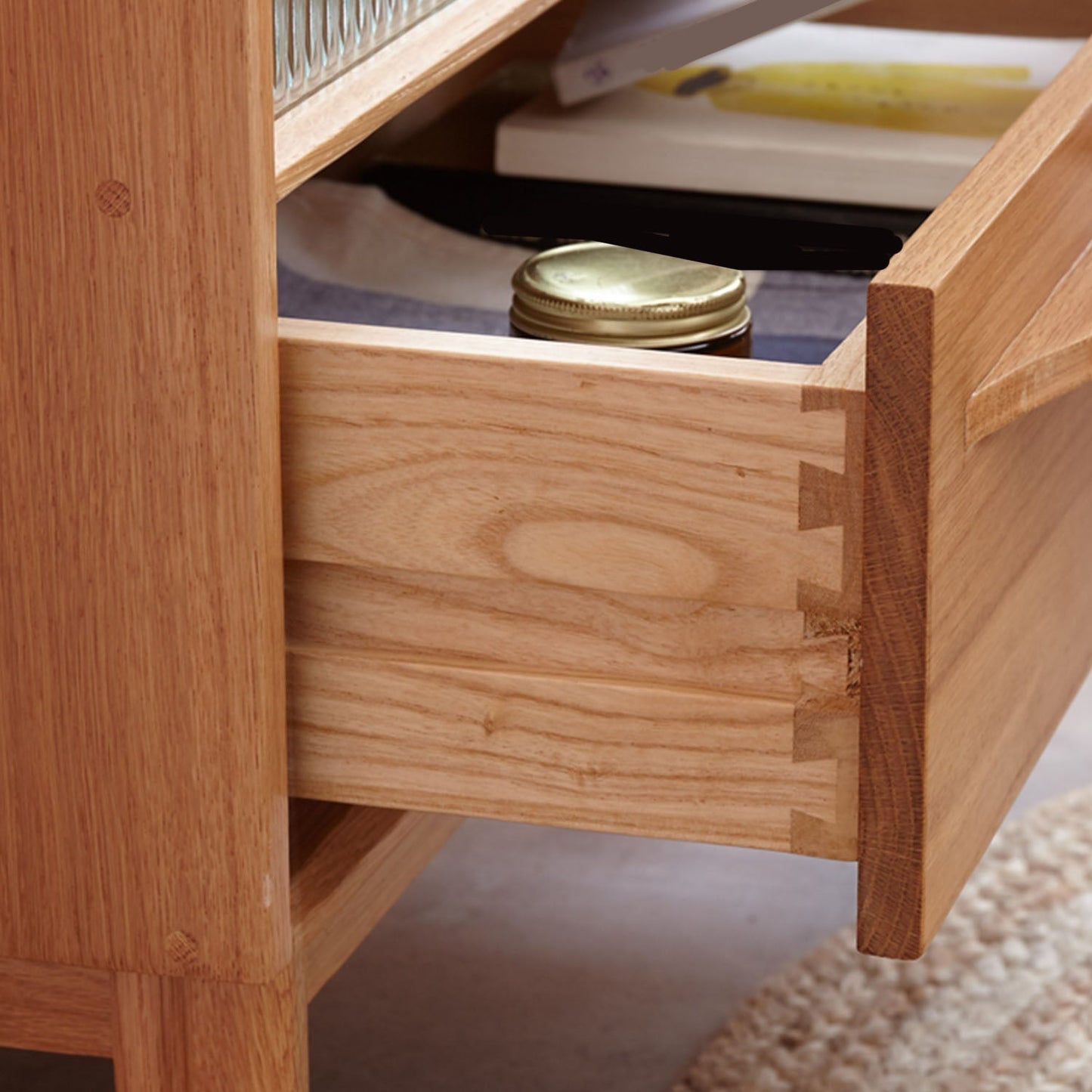 Glass Paned 1 - Drawer Solid Wood Accent Cabinet for Living Room Clearhalo 'Cabinets & Chests' 'cabinets_chests' 'furn' 'furn_cabinets_chests' 'Furniture' 'Living Room Furniture' 7823339