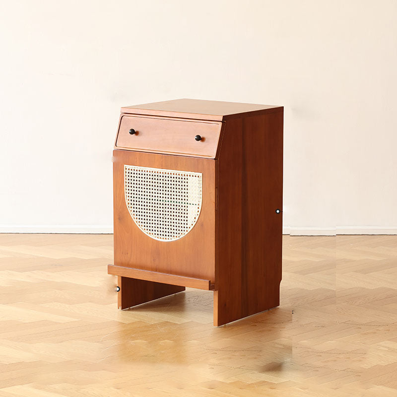 Wood Modern 33 "Accento caber di cassetti chiusi alti con porte