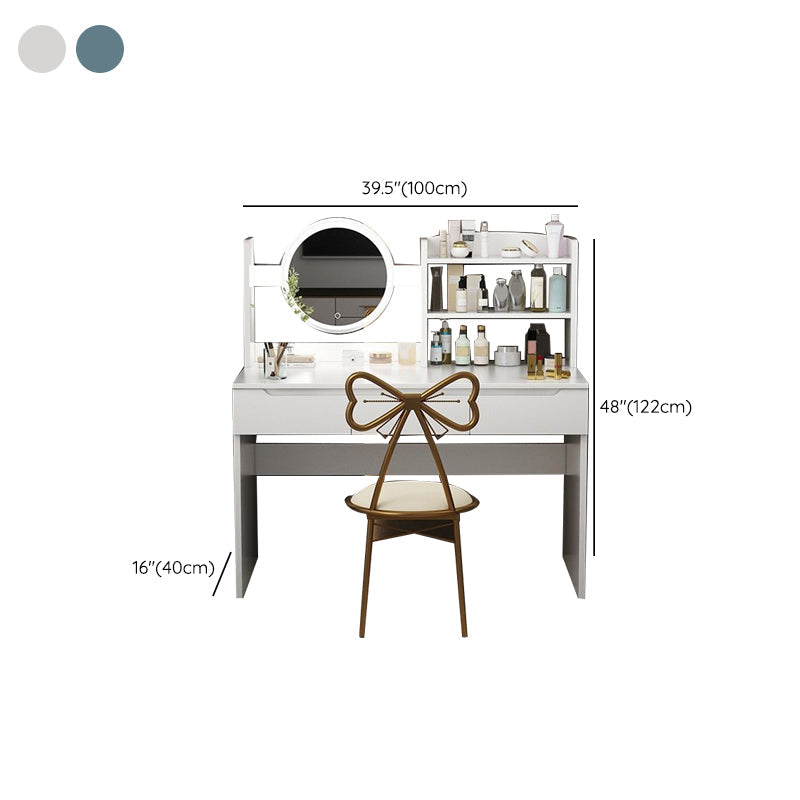 Moderne en bois avec une chambre de maquillage miroir éclairé de chambre à coucher