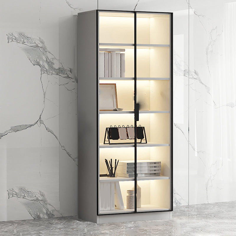 モダンなエンジニアリングされた木製の本棚は、棚付きの本棚を閉鎖しました