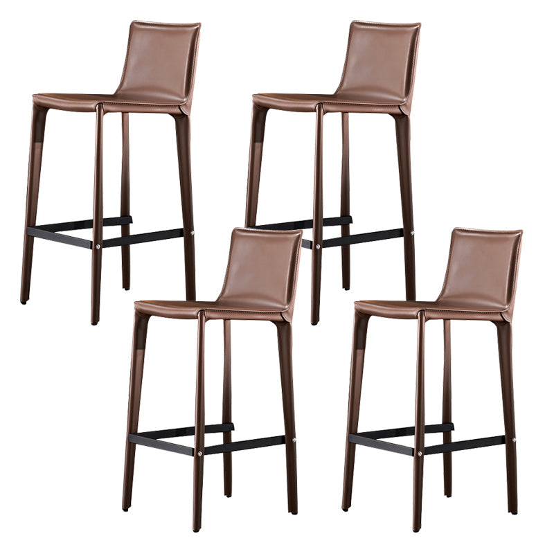 Tabouret de comptoir de dossier industriel de 39 "à hauteur avec coussin en cuir