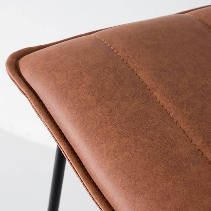 クッションと金属ベースを備えたモダンスタイルのバックレストカウンタースツール