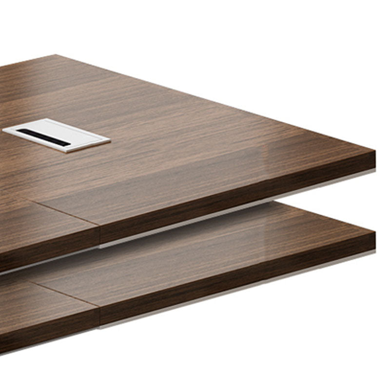 Bureau exécutif de forme rectangulaire avec 3 tiroirs en marron