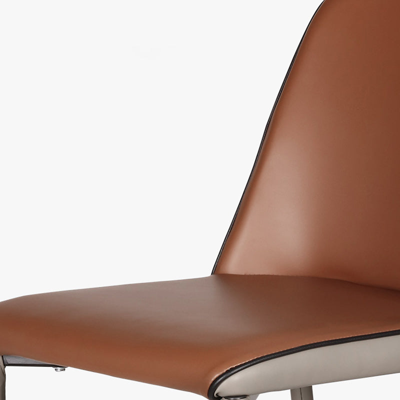 Sgabelli da bar in pelle con finto.