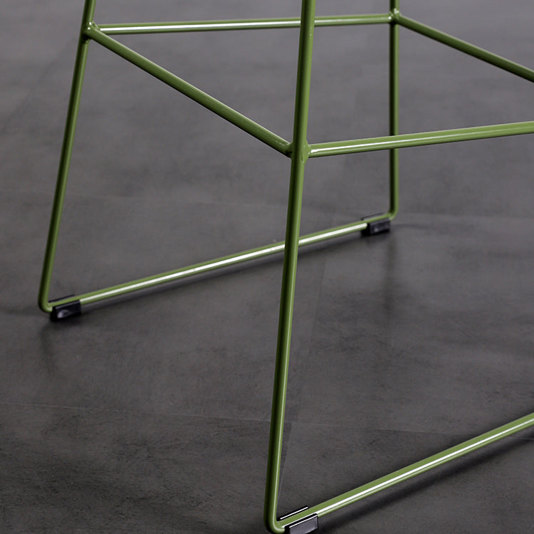 Taburete de barra sin brazo de plástico de plástico contemporáneo con base de metal