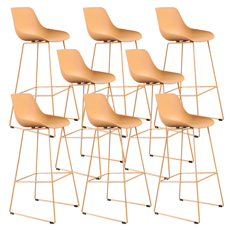 Hedendaagse plastic lage rugarmloze barkruk met metalen basis