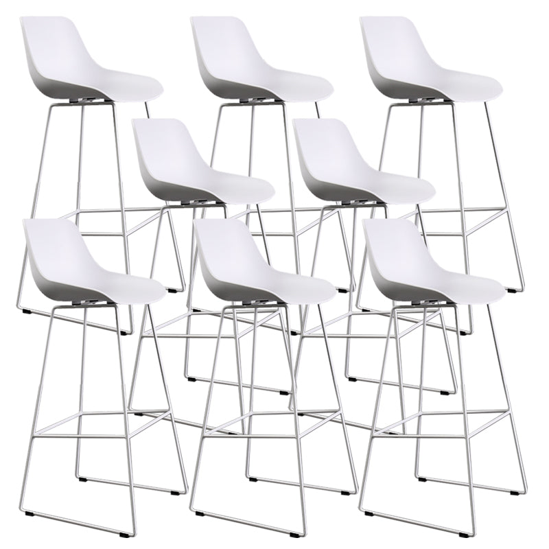 Hedendaagse plastic lage rugarmloze barkruk met metalen basis