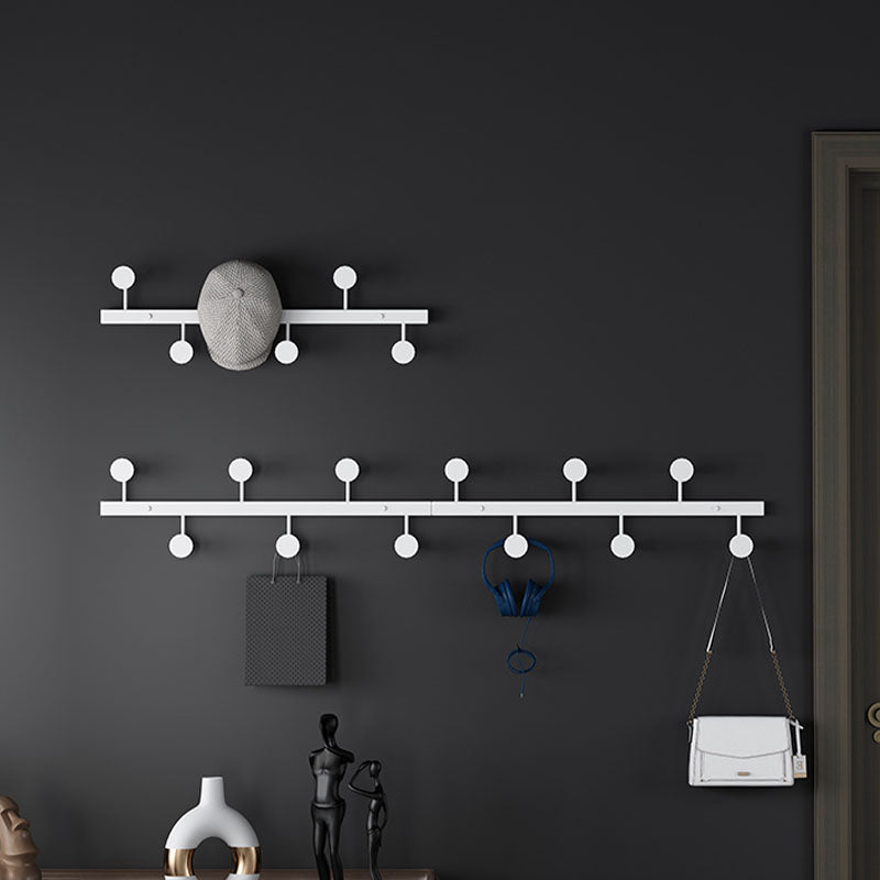 Moderne Stahlwandmontagekleiderregal 27,56 "L 6 Haken Kleiderbügel