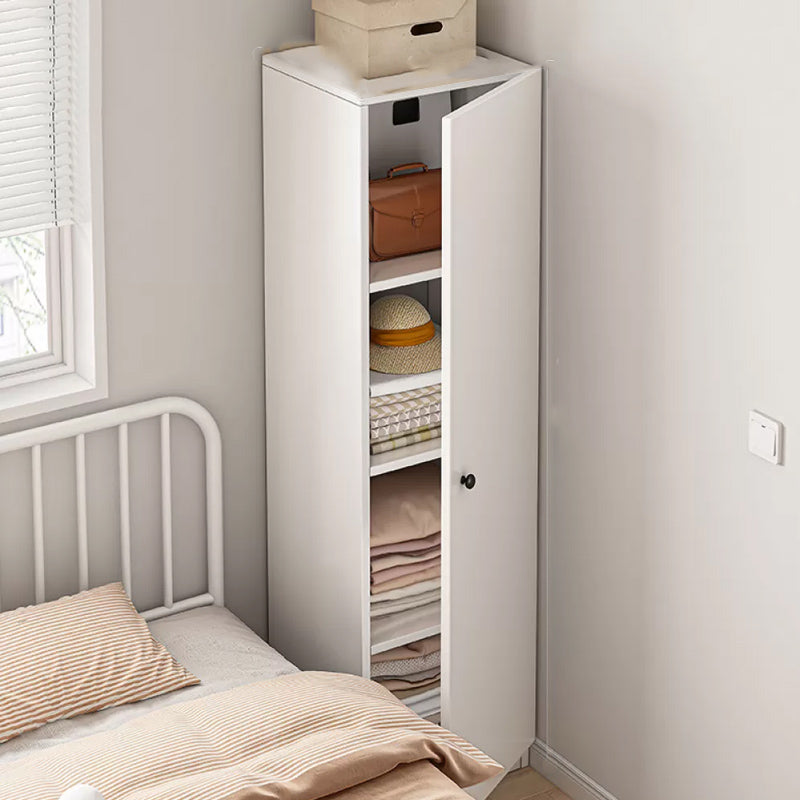 Armadio di guardaroba per la casa autoportante contemporaneo Armade ingegnerizzato