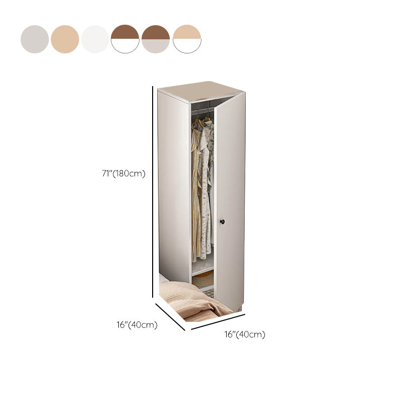 Armadio di guardaroba per la casa autoportante contemporaneo Armade ingegnerizzato