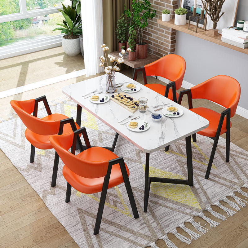 Hedendaagse rechthoekige houten eettafel met zwarte dubbele voetstuk