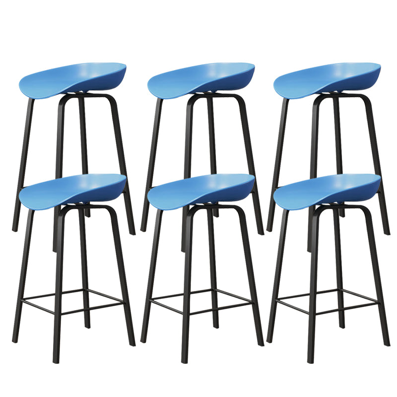 Indoor Contemporary Plastic Bucket Seat Bar Stool with Footrest Blue 6 Piece Set Clearhalo 'Bar Furniture' 'Bar Stools' 'bar_stools' 'furn' 'furn_bar_stools' 'Furniture' 'Kitchen & Dining Furniture' 7884018