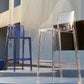 Tabouret de bar intérieur à dos bas en plastique contemporain avec repose-pieds