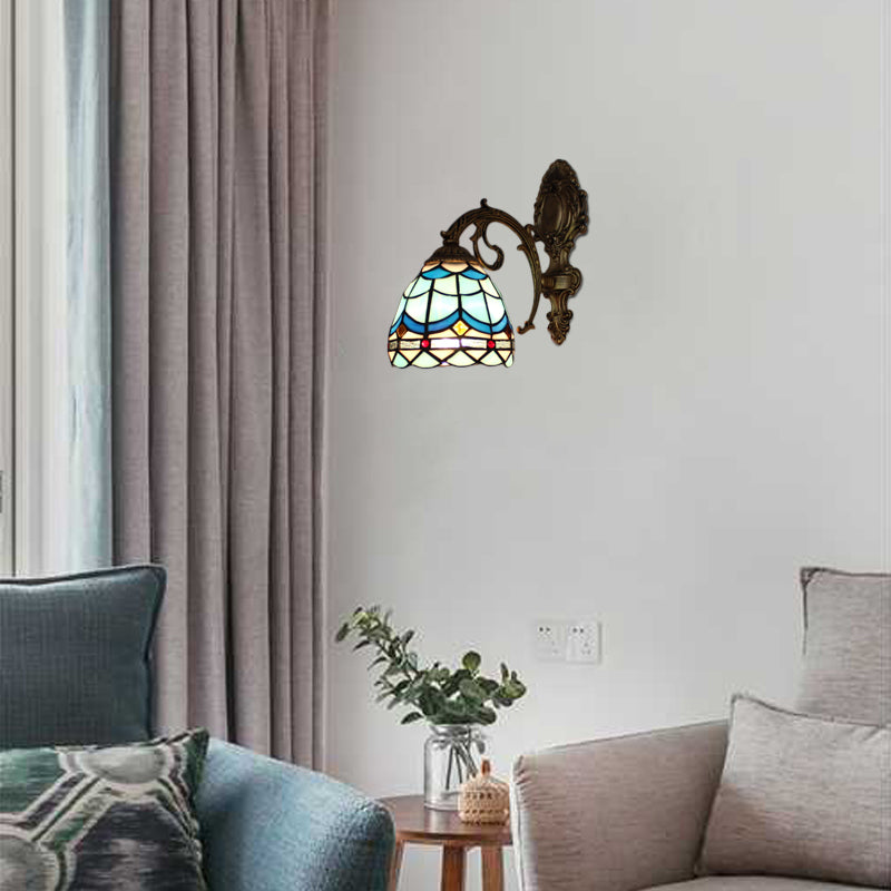 Mini Wall Mount Light Baroque Style Stained Glass 1 Light Wall Sconce with Curved Arm for Living Room Blue Clearhalo 'Industrial' 'Middle century wall lights' 'Tiffany wall lights' 'Tiffany' 'Wall Lamps & Sconces' 'Wall Lights' Lighting' 100734
