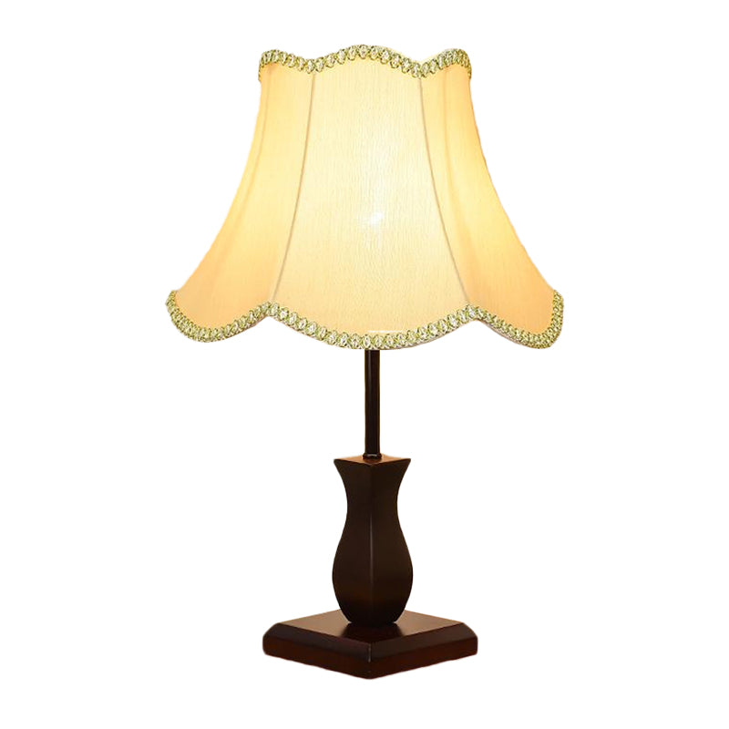 Single-Bulb Table Lighting Country Paneled Bell Scalloped Fabric Night Stand Lamp in Beige/Burgundy Clearhalo 'Lamps' 'Table Lamps' Lighting' 1034268