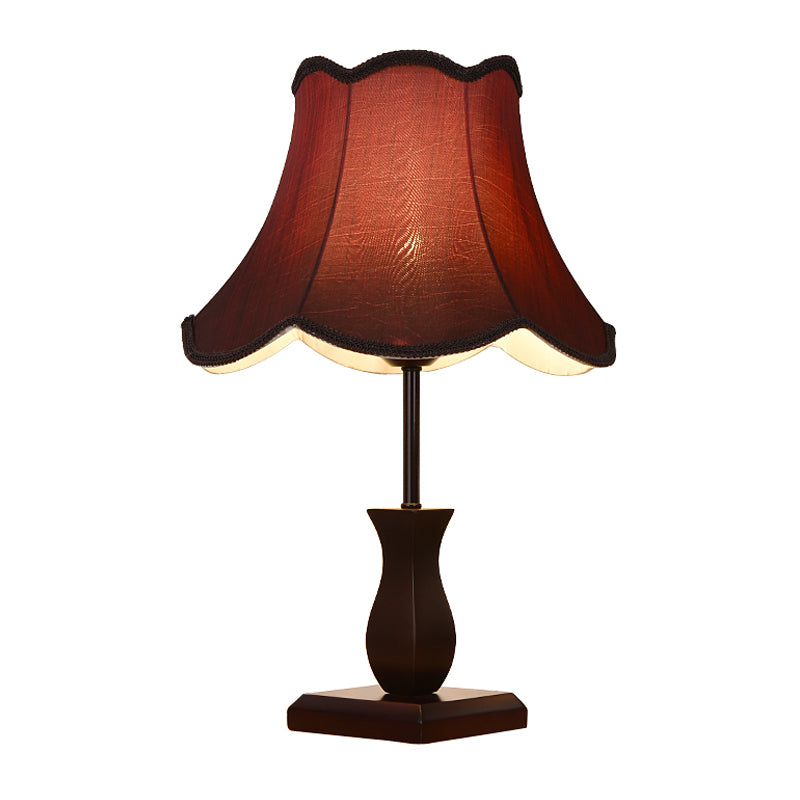 Single-Bulb Table Lighting Country Paneled Bell Scalloped Fabric Night Stand Lamp in Beige/Burgundy Clearhalo 'Lamps' 'Table Lamps' Lighting' 1034273