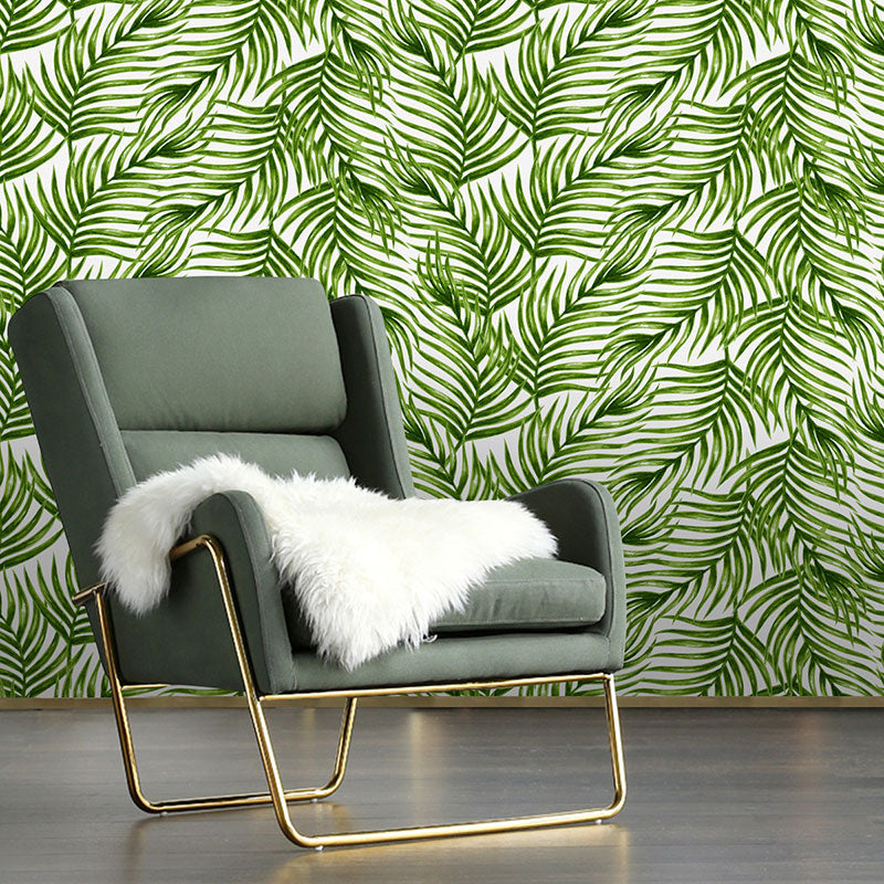 Fresh Palm Leaves Wallpaper Roll for Living Room Decoration, Green, 29.1 sq ft., Peel and Stick Green Clearhalo 'Modern wall decor' 'Modern' 'Wallpaper' Wall Decor' 1037417