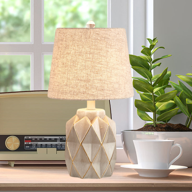 Beige/White Tapered Table Light Countryside Fabric 1-Light Bedroom Night Lamp with Origami Designed Jar Base Clearhalo 'Lamps' 'Table Lamps' Lighting' 1136097