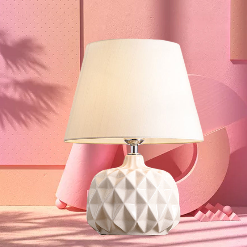 Trellis Ceramic Jar Shaped Night Lamp Rustic 1 Bulb Bedside Table Light in Green/White with Cone Shade Clearhalo 'Lamps' 'Table Lamps' Lighting' 1136619