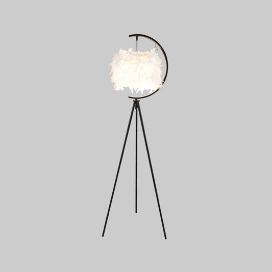 Drum Floor Standing Light with Feather Deco Contemporary Fabric Single Bedroom Tri-Leg Floor Lamp in Black/Gold Clearhalo 'Floor Lamps' 'Lamps' Lighting' 1136843