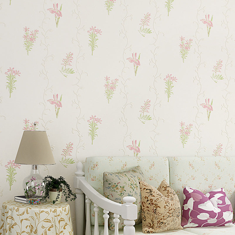 Rustic 54.2-sq ft Wall Decor Wildflower Moisture Resistant Wallpaper in Light Color Beige Clearhalo 'Country wall decor' 'Rustic' 'Wallpaper' Wall Decor' 1170103