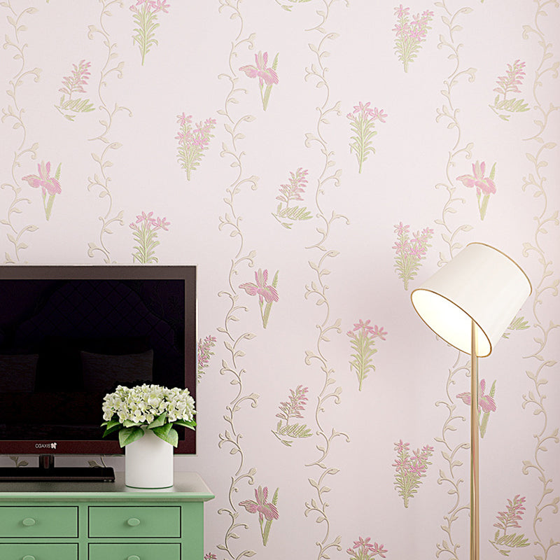 Rustic 54.2-sq ft Wall Decor Wildflower Moisture Resistant Wallpaper in Light Color Light Pink Clearhalo 'Country wall decor' 'Rustic' 'Wallpaper' Wall Decor' 1170108