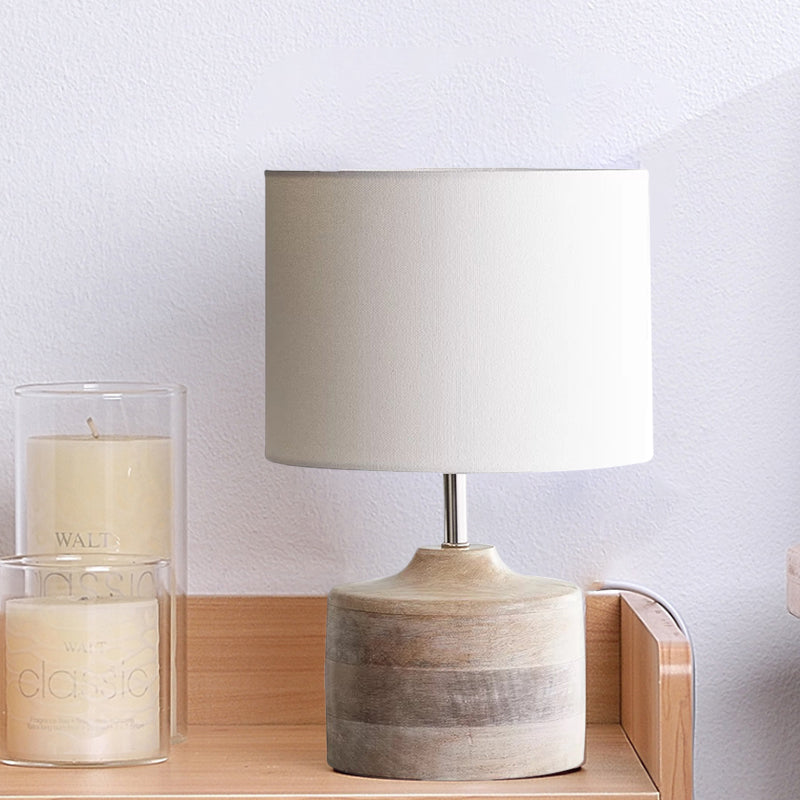 White Drum Shade Nightstand Lamp Retro Style Fabric 1-Bulb Bedside Reading Book Light Clearhalo 'Lamps' 'Table Lamps' Lighting' 1193654