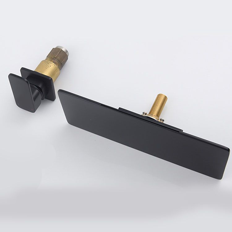 Square Brass Tub Faucet in Black with Single Handle Bathroom Faucet Clearhalo 'Bathroom Remodel & Bathroom Fixtures' 'Bathtub Faucets' 'bathtub_faucets' 'Home Improvement' 'home_improvement' 'home_improvement_bathtub_faucets' 1200x1200_01449067-e7b6-4e24-b9e1-b24656e253e9