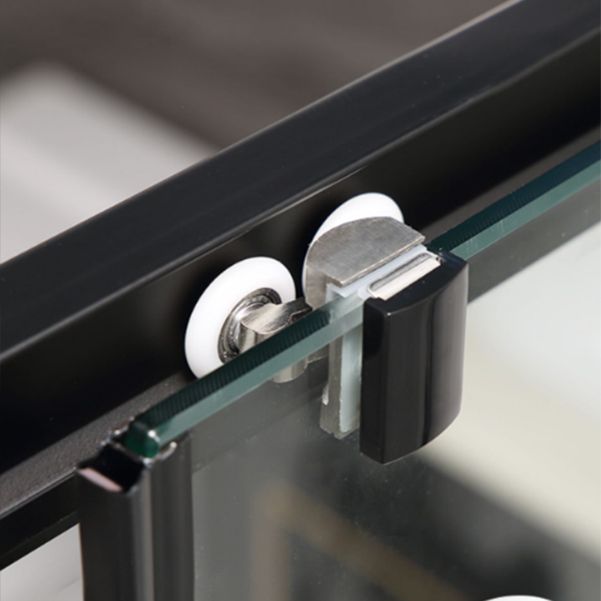Modern Black Frame Shower Bath Door Transparent Single Sliding Shower Door Clearhalo 'Bathroom Remodel & Bathroom Fixtures' 'Home Improvement' 'home_improvement' 'home_improvement_shower_tub_doors' 'Shower and Tub Doors' 'shower_tub_doors' 'Showers & Bathtubs' 1200x1200_028e9c03-41ba-4a08-8d43-f4191cf4bf71