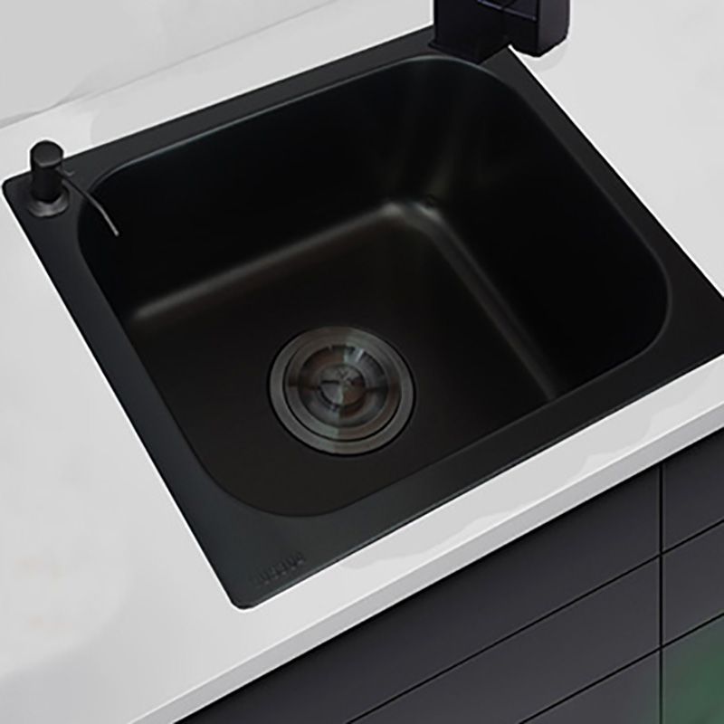 Black Stainless Steel Kitchen Sink Single Bowl Sink with Drain Assembly Clearhalo 'Home Improvement' 'home_improvement' 'home_improvement_kitchen_sinks' 'Kitchen Remodel & Kitchen Fixtures' 'Kitchen Sinks & Faucet Components' 'Kitchen Sinks' 'kitchen_sinks' 1200x1200_07ab05e2-99da-45b1-afed-3b95fd304539