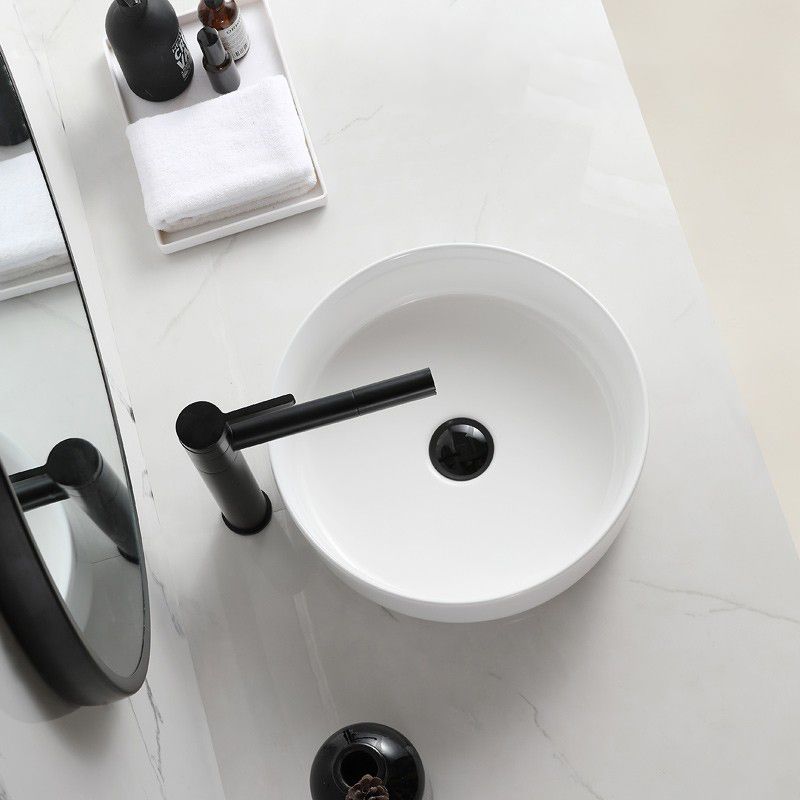 Modern Style Vessel Sink Pure Color Round Ceramic Vessel Sink Clearhalo 'Bathroom Remodel & Bathroom Fixtures' 'Bathroom Sinks & Faucet Components' 'Bathroom Sinks' 'bathroom_sink' 'Home Improvement' 'home_improvement' 'home_improvement_bathroom_sink' 1200x1200_07c91dff-91c5-4834-a904-9b35ee64ac35