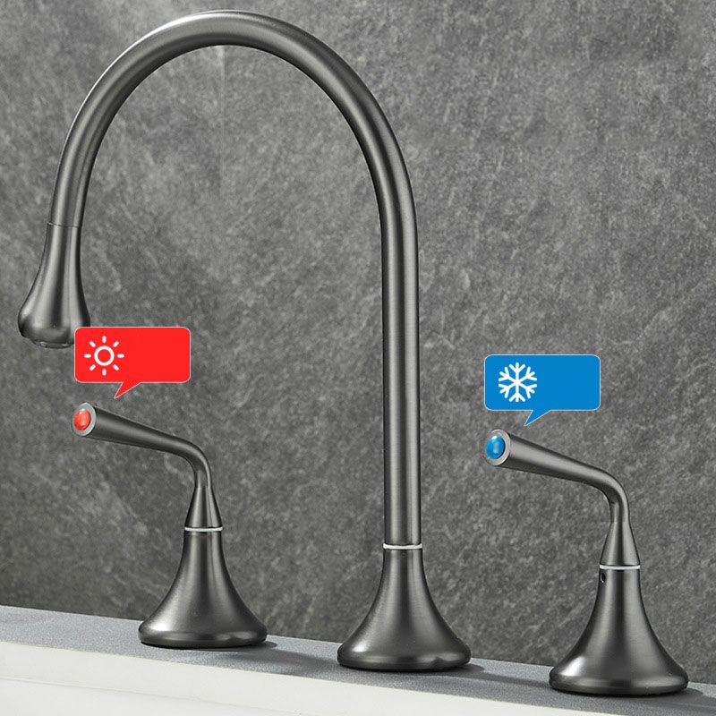 Double Handle Tub Filler Deck Mounted High Arc Brass Modern Roman Tub Filler Clearhalo 'Bathroom Remodel & Bathroom Fixtures' 'Bathtub Faucets' 'bathtub_faucets' 'Home Improvement' 'home_improvement' 'home_improvement_bathtub_faucets' 1200x1200_098b9939-2b50-451c-811f-5ee21bc83ee9