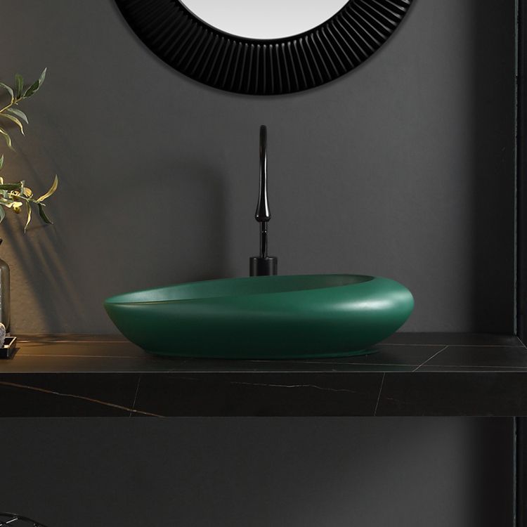 Modern Vessel Bathroom Sink Porcelain Oval Shut-Off Valve Included Vessel Clearhalo 'Bathroom Remodel & Bathroom Fixtures' 'Bathroom Sinks & Faucet Components' 'Bathroom Sinks' 'bathroom_sink' 'Home Improvement' 'home_improvement' 'home_improvement_bathroom_sink' 1200x1200_09f73a83-d909-4f83-9a82-5c5f2a57a9ab