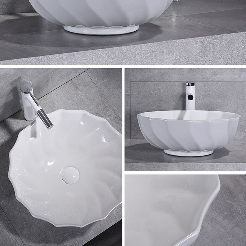 Bathroom Sink White Ceramic Faucet Single Handle Round Shape Sink Clearhalo 'Bathroom Remodel & Bathroom Fixtures' 'Bathroom Sinks & Faucet Components' 'Bathroom Sinks' 'bathroom_sink' 'Home Improvement' 'home_improvement' 'home_improvement_bathroom_sink' 1200x1200_0b5c0520-35aa-4f82-b36c-69c36f52a8db