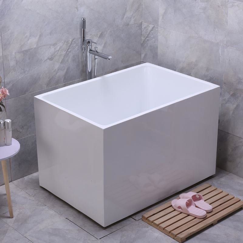 White Modern Bathtub Freestanding Acrylic Soaking Rectangular Bath Clearhalo 'Bathroom Remodel & Bathroom Fixtures' 'Bathtubs' 'Home Improvement' 'home_improvement' 'home_improvement_bathtubs' 'Showers & Bathtubs' 1200x1200_0c65965a-b0a8-435e-80e6-11064f49c0b3