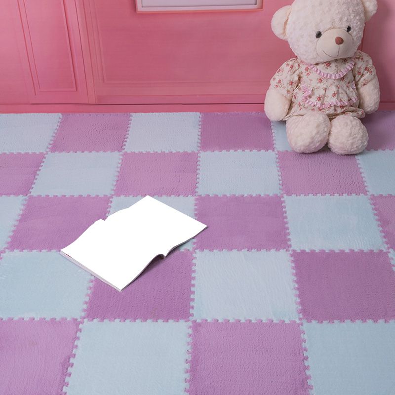 Modern Carpet Tiles Interlocking Square Color Block Carpet Tiles Clearhalo 'Carpet Tiles & Carpet Squares' 'carpet_tiles_carpet_squares' 'Flooring 'Home Improvement' 'home_improvement' 'home_improvement_carpet_tiles_carpet_squares' Walls and Ceiling' 1200x1200_0c73403f-c968-4258-9623-3fe3eeeebd17