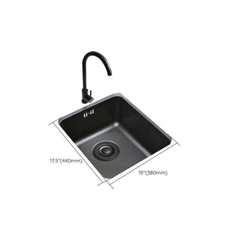Black Stainless Steel Sink Single Bowl Undermount Sink with Basket Strainer Clearhalo 'Home Improvement' 'home_improvement' 'home_improvement_kitchen_sinks' 'Kitchen Remodel & Kitchen Fixtures' 'Kitchen Sinks & Faucet Components' 'Kitchen Sinks' 'kitchen_sinks' 1200x1200_10bdd7fd-935b-45da-bc58-0bbc5115974c